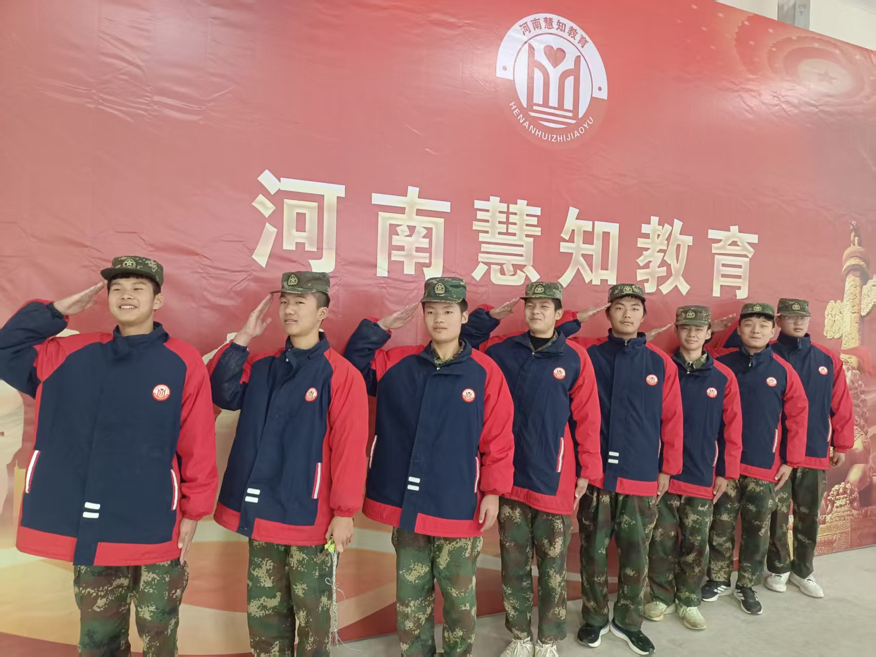 校园趣味挑战 让协作与毅力双向成长